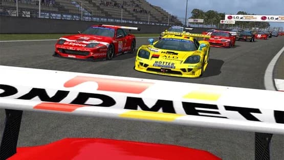 GTR: FIA GT Racing Game — Screenshoty