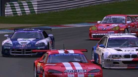 GTR 2: FIA GT Racing Game — Screenshoty