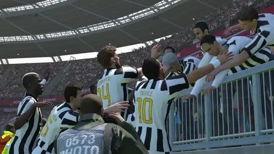Pro Evolution Soccer 2015 — Screenshoty