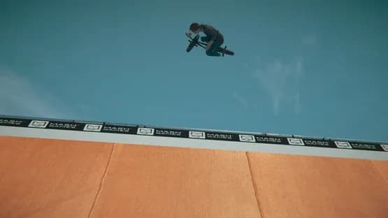 Pipe by BMX Streets — Screenshots